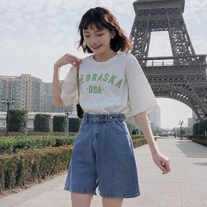 Ny Summer Casual Female Loose Fit Blue Denim High midjeknapp Wigh Leg Shorts Kort jeans byxor för kvinnor