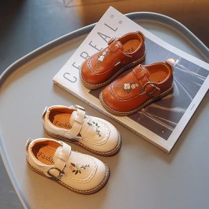 Utomhus baby flicka Mary Janes broderi blomma beige khaki småbarn barn höstskor vintage täckning tå bekväm 2231 barnskor