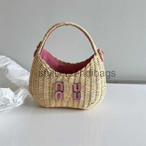 Designer Bag Totes Digner Embroidered Female Bag Hollow Rafia Straw Tote Luxury Brand Summer Beach Woven Bag Handbags Luxurious stylisheendibags