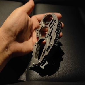Unique Knuckle Paperweight Best Price Affordable Solid Gaming Wholesale Punching Survival Tool Belt Buckle Tools Factory Knuckleduster Perfe