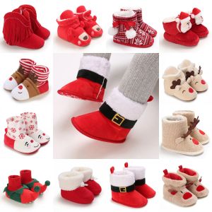 Strumpor spädbarn nyfödda stövlar Santa Foot Socks Baby Christmas Boots Lovely Snowflake Santa Design Vinter Varma tofflor Antislip Shoes