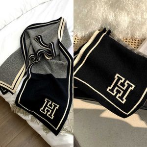 Luxury Brand designer Ins Letter Scarf Simple Knitted Warm Shawl for Men and Women scarf recognizable Korean Versatile classic