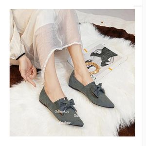 Casual Shoes 2024 Women Spring and Autumn Flat djup mun mjuk sida stor storlek 41 43 zapatos chaussure femme