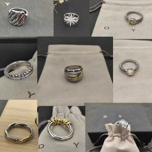 Anéis de luxo da marca DY torcidos duas cores cruz pérolas anel de designer para mulheres moda 925 prata esterlina vintage dy jóias moda diamante presente de noivado