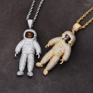 Özel Po Frame Astronot kolye erkekler için kolye cz taş döşeli bling buzlu dışarı hip hop rapçi mücevher12700