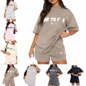 Women Tracksuits 두 조각 세트 흰색 디자이너 Fox Summer New 티셔츠 세트 FI 스포츠 폼 짧은 슬리브 풀 오버 쇼트 스포츠웨어 7 색 I49Q#