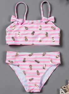 2020 Nuove ragazze Swimsuit Pineapple Children039s Swimwear Striped Abitaggio da bagno a due pezzi Infantil Swimsuit2589929