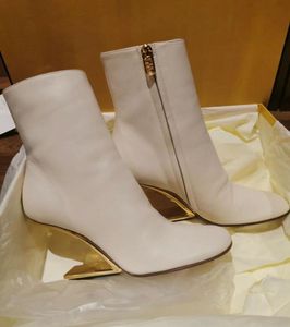 Winter Brand First Women Ankle Boot Nude Black White Nappa Leather Fshaped Heels Rounded Toe Boots Goldcolored Metal Lady Bootie9535154