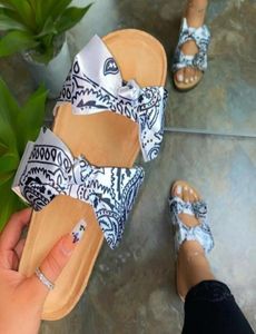 2021 Letnie nowe płaskie sandały na zewnątrz Women039s moda łuk buty plażowe drukowanie plus rozmiar 43 Y09296061770