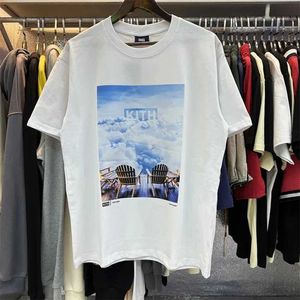 Men's T-Shirts KITH FW Mens T-shirt Blue Sky White Clouds Printed T-shirt Almond Simple T-shirt Lined Label J240530