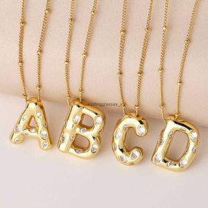 2024 New 26 English Letter Necklace with Versatile Womens Style and Zircon Plated Gold Lock Bone Chain nkq41