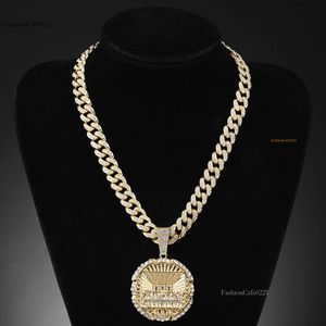 Full Diamond Last Dinner Pendant Necklace With Alloy Diamonds For Men And Women Classic Cuban Necklace