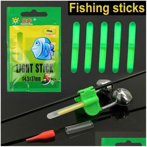 Fiske tillbehör 5st Fish Fireflies Fluorescerande Lightstick Night Float Rod Light Dark Stick Tackle Tool Drop Delivery Sports Otkxa