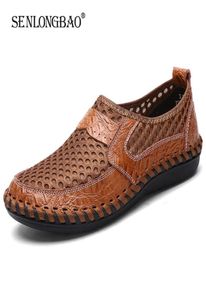 Brand Summer Men Sapatos casuais malha de malha respirável São sandálias de planos macias, masculino, com tamanho grande 3850 2204262148267