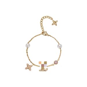 Louiseviution Bracelet Designer Luxury Fashion TiffanyJewelryシリーズハートペンダントTiffanyJewelry Heart Necklace Classic Retro Louiseviution Bracelet 967