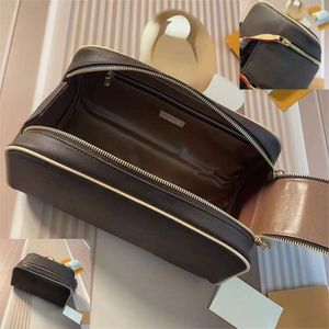 Designers Wash Bags Classic High quality Toiletry makeup bag Pouch Bag Men Toilet Purse Women Beauty Makeup Case Travel Zipper Kits Tote bag