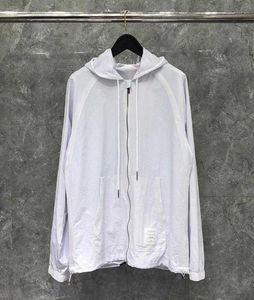 2021 Fashion Brand Jacket Men Cardigans Kläder Vit randig sport Uniform Spring Autumn Hooded Casual Coat X07109621358
