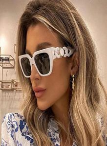 Okulary przeciwsłoneczne marka Plac Projektant White Kobiety projekt mody retro okulary słoneczne żeńskie kocie oko lady gafas de solsunglasses2561463