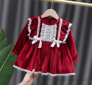 Baby Kids Red Velvet Christmas Party Sukienki Dzieci Kokardy plisowane sukienki Dzieci koronkowe puste hafty falbala rękawa muchowa księżniczka C4435992