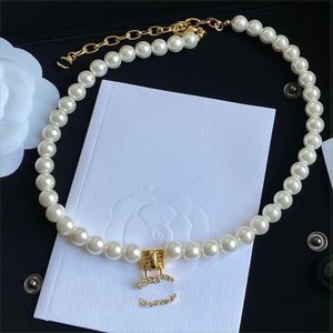 Designer Choker Halsketten Marke Buchstabe Edelstahl Halskette Frauen Silber Gold geplattet Kollarbone Kette Schmuck Kristall Perlen Mode Weihnachtsgeschenk