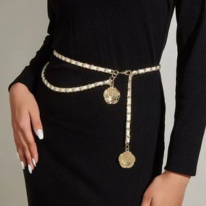 سلسلة الخصر المعدنية الفاخرة كاميليا قلادة نسائية الحزام قابلة للتعديل مرونة مصمم حزام فستان سلسلة ملحقات النساء 240601