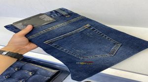 Nya designer jeans för hösten och vintern är snygga bekväma något elastiska smala passformiga lyxiga höga kvalitetsmänstrå jeans1871955