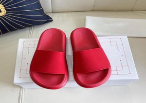 2022 Italien Slide Mens Womens Summer Sandals Beach Slippers Ladies Scuffs Flip Flops Loafers Shoes Classic Sandal Luxury Espadrille3704021