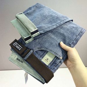 Yaz erkek kot yumuşak ve ince elastik küçük ayak düz bacak ince gevşek denim pantolon çok yönlü ince fit pantolon