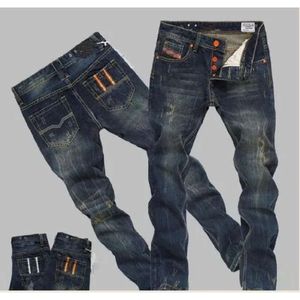 Designer Jeans Biker Jeans Man Moto Denim Men mode Märke Designer Rippade nödställda joggar tvättade veckade motorcykelbyxor svartblå lila för män