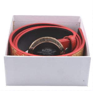 MEN MEN BRAND BLETS WOMINER BELT 4.0 CM أحزمة عرض الأزياء ذات جودة جيدة رسالة مطبوعة على أسطورة Medusa Head Buckle للرجل والمرأة الفاخرة BB Simon Belt