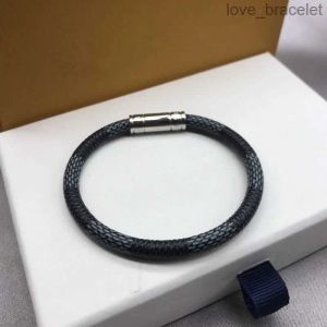 Bangle With BOX Fashion Designer Women Bracelets Men Grey Charm Delicate Invisible Luxury Jewelry New Magnetic Buckle Gold Leather Bracel