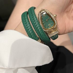 Orm Winding Women Fashion Avant-garde Crystal Quartz Bangle Armband Ladies Watches Gifts