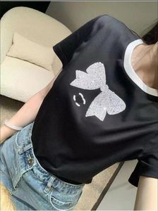 Designer Womens T-shirt Franska lyxvarumärke C High-End Custom Short Sleeve Sequin Bow Embroidery Kort ärm T-shirt Fashion Girls Girls Black Crew Neck Pullover Tees Tops