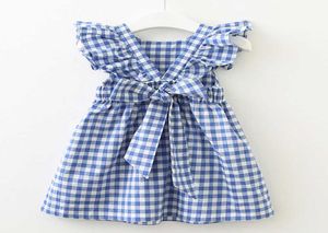 Nowa letnia latająca rękawa Plaid Baby Girl Ubrania Waczkie dla dzieci sukienka dla dzieci Piękna sukienka dla dzieci ubranie Q07168807545