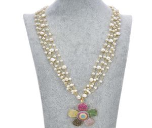 Guaiguai Jewelry 4 Strands White Pearl Collece Cz Pave Flower Panent для женщин настоящие драгоценные камни Каменная леди модная ювелирные изделия1087160