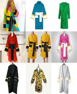 Designer Soft Robes Män Kvinnor Sleepwear Homely Casual Belt Pyjamas Set Winter Warm Touch Bath Robe6807983