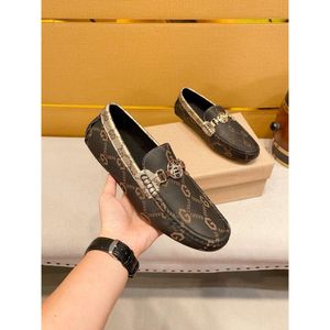 Italy men's fashion Designers Business casual Genuine loafers shoes round head cover feet leather soft soles