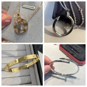 Nowa moda Top Projektant Hot-Spelling Gold Branselets Pleted Bolerl z Zakonia Kamienie Kamienie Biżuteria Miłość Naszyjniki dla przyjaźni kobiety