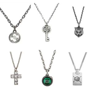 Högkvalitativ smycken halsband Sier Chain Mens Womens Key Pendant Skull Tiger med brevdesigner halsband Fashion Gift G