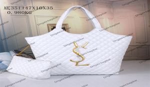 Lyxdesigner iCare maxi shoppingväskor i quiltad stor kapacitet på axel tygväska diamant yta med kedjemynt plånbok f2844704