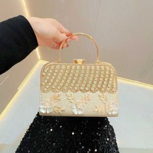 Luxury Woman Designer väskor ny diamant inlagd handväska, fashionabla klänningar Dispatch Team bröllop bankett diagonal tvärbankettpåse