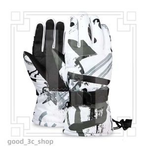 Fashion High Quality Ski Gloves COPOZZ Mens 3Finger Touch Screen Waterproof Winter Warm Board Motorcycle Snowy Riding Mobile Phone 47d