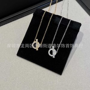 He Necklace Classic Charm Design Body Vgold Plated Diamond Necklace with Handmade Inlaid Chain Simple and with Original Logo Oec5