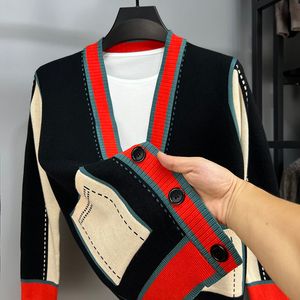 가디건 남성용 니트웨어 스티칭 대비 대비 컬러 스웨터 재킷 가을 남성 슬림 한 패션 청소년 패션 캐주얼 얇은 아시아 크기 S-4XL