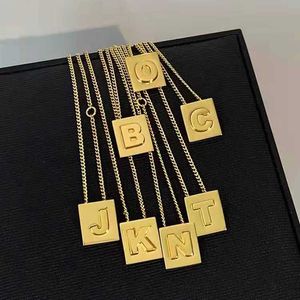 Celins Halskette auffälliges Design Neues 26 Buchstaben für Frauen W9L2