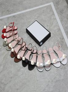 أحذية النساء الفاخرة الكلاسيكية سيدات الصنادل المعدنية الشبكة الأصلية الشاطئ الشاطئ شاطئ مصمم صندال كبير الحجم 2371167
