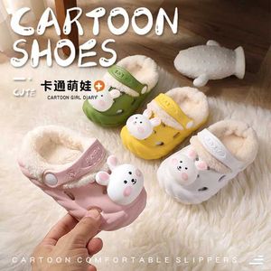Slipper Slipper Autumn e Winter Childrens desenho animado Rabit Sapatos de algodão de coelho