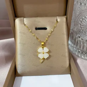 New Plant Four-leaf Clover Necklace Bling Pendant Necklaces Gold Plated Designer jewelry women Female sister Gift Link chain nature choker Elegant necklace S999