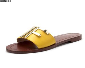 Summer Flat Brown Sandals Women Shoes 2021 Luxury Mules Designer Slippers Yellow Ladies Woman äkta läder2878252