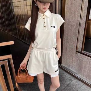 Women's Two Piece Pants Designer 24 Spring/Summer New Embroidered Letter Patch Lapel Sleeveless Top+High Waist A-line Shorts Casual Set CA7H